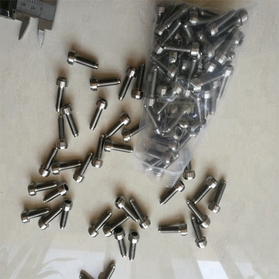 Εύκολη εγκατάσταση και ανθεκτική M7 * 24mm Titanium Split Rim Bolts για BBS DIN Standard φυσικό φινίρισμα