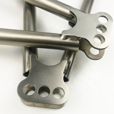 Παγκόσμιο 13 5/8&quot; 14&quot; Sprint Car Titanium Jacobs Ladder Triple X Race μοντέλο με ανθεκτικό σχεδιασμό
