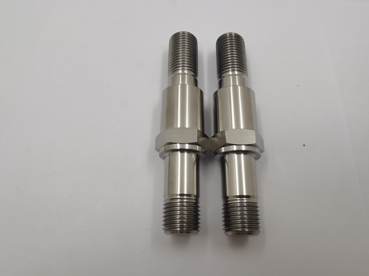 Το TITANIUM ONE NUT OR Q/C R/R S/P PLUS BOLT KIT της Universal Fitment Eagle είναι η τέλεια προσθήκη στο πλαίσιο του Sprint Car σας.