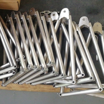 Παγκόσμιο 13 5/8 Sprint Car Jacobs Ladder 1 τρύπα Τιτανίου Τμήματα αγώνων για βελτιωμένη απόδοση και φυσική κατάσταση
