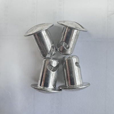 Ασημένιο Αλουμίνιο Dzus Button 7/16&quot; *.0500 Σφραγιστικά Η τέλεια επιλογή για καθολική τοποθέτηση αυτοκινήτου σε αγώνες αυτοκινήτων σπριντ